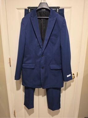 Calvin Klein Infinity Blue Kids Blazer wit Straight Leg Pants size 20 NWT
